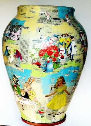 Alice 4 Caron Coldwell - Alice Vase 3